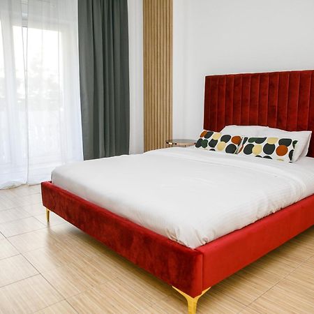 Color Apartments Corneliu Coposu No3 Bucharest Exterior photo
