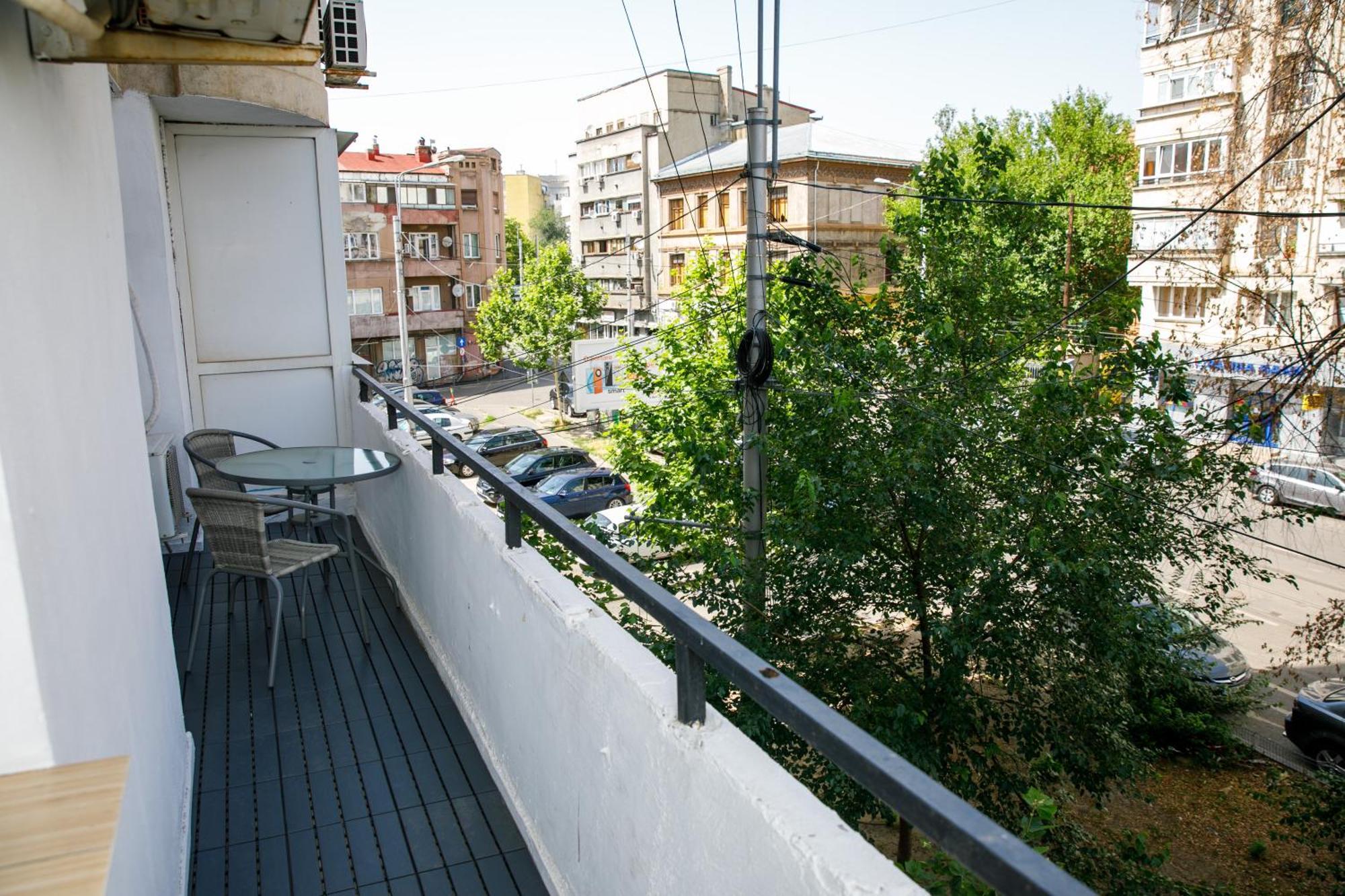 Color Apartments Corneliu Coposu No3 Bucharest Exterior photo