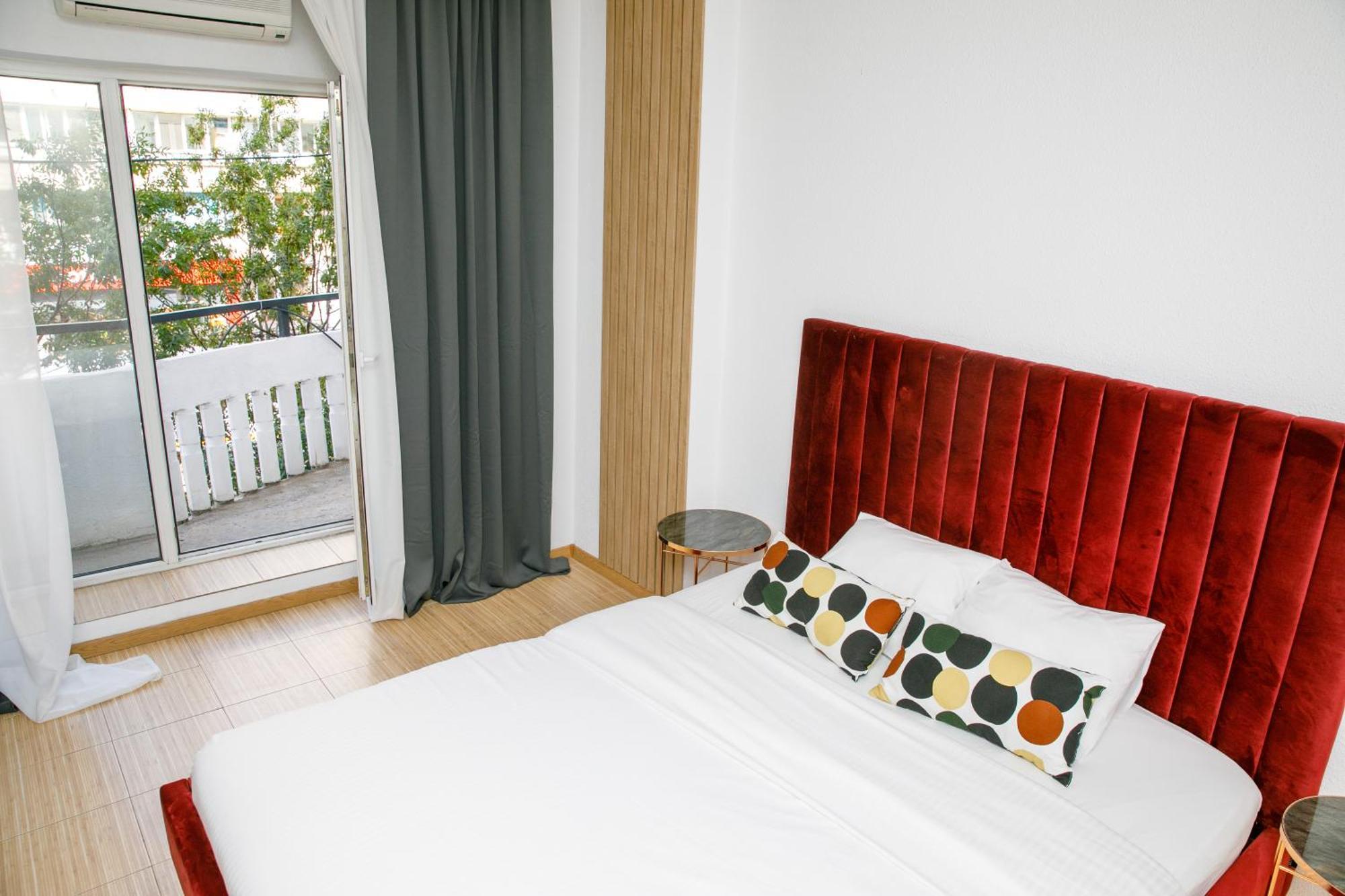 Color Apartments Corneliu Coposu No3 Bucharest Exterior photo